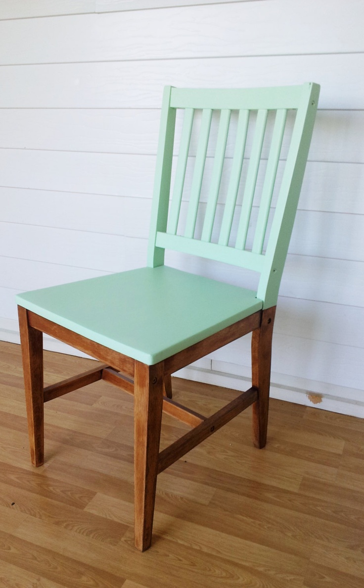 DIY mint chair | TheMombot.com 