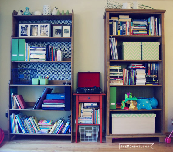 Settling in, bookshelves | TheMombot.com