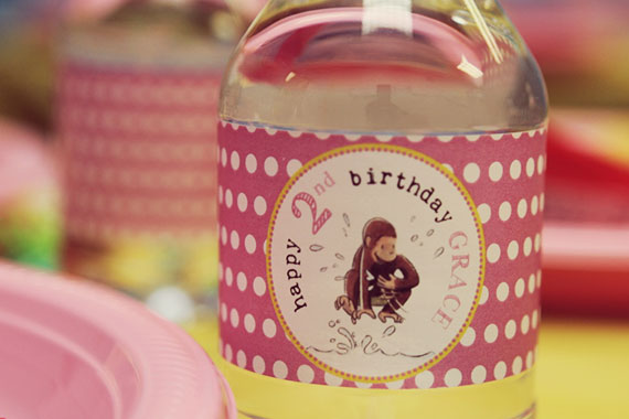 A very pink Curious George birthday party | TheMombot.com