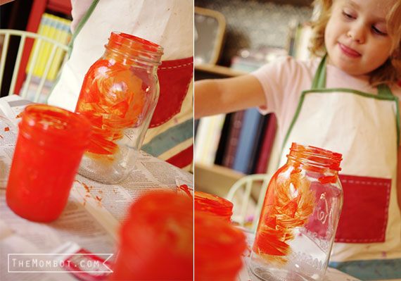Mason jar painted pumpkins (kid craft) | TheMombot.com