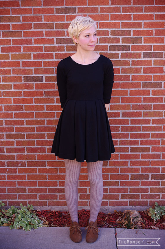WIWW: Simple black dress | TheMombot.com