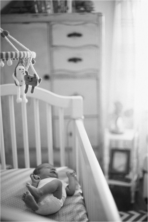 Newborn & sibling photography inspiration | TheMombot.com