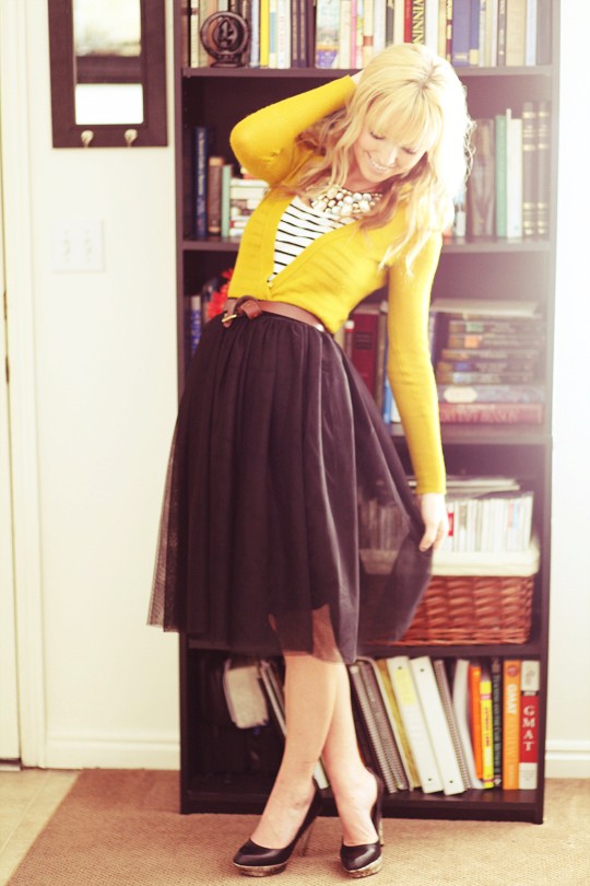 Full skirt, cardigan, spring shopping
